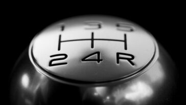 5 Reasons To Own Stick Shift Car